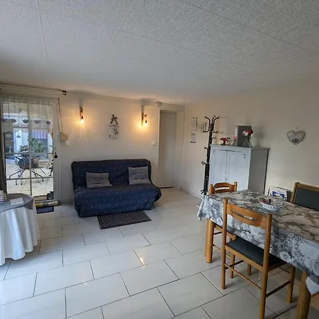 Ensoleille Ideal Pour Couples - Proche D'epinal Avec Terrasse Et Wifi - Fr-1-589-613 *